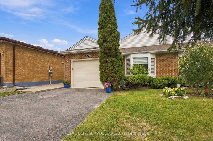 Property Photo:  802 Strasburg Road  ON N2E 2Y3 