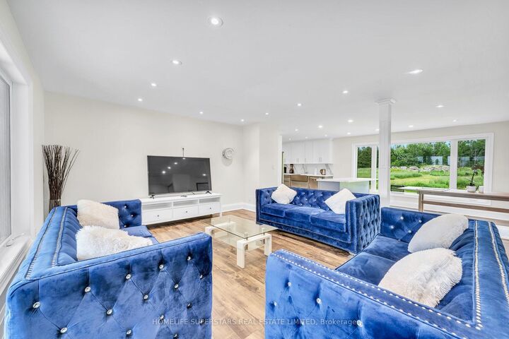 Property Photo:  689 Northline Road  ON K0N 1M0 