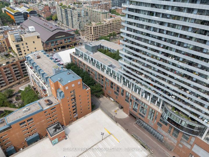 Property Photo:  3 Market Street 422  ON M5E 0A3 