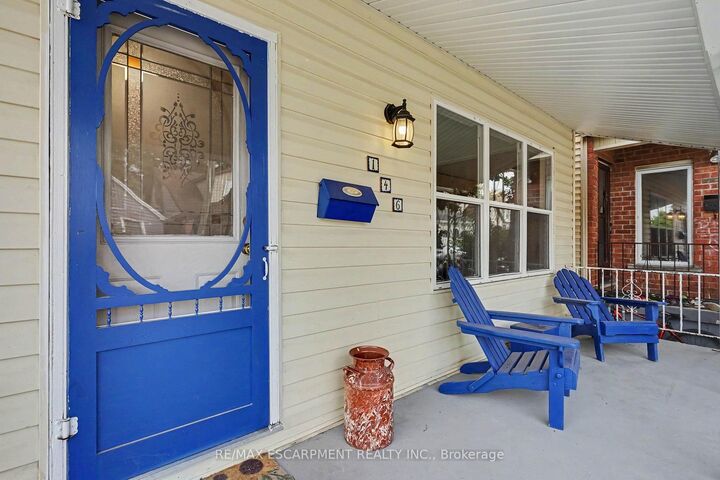 Property Photo:  146 Belmont Avenue  ON L8L 7M3 
