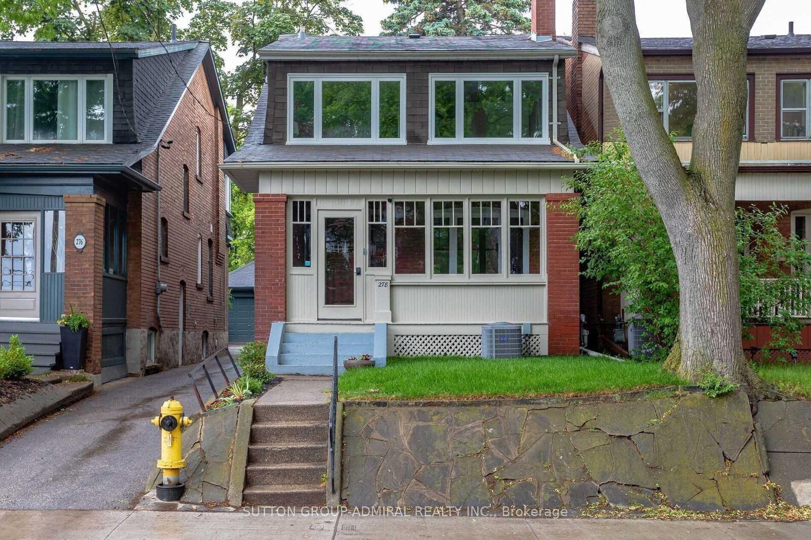 Property Photo:  278 Armadale Avenue Bsmnt  ON M6S 3X4 