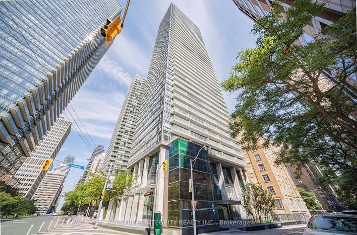 Property Photo:  38 Grenville Street 1406  ON M4Y 1A5 