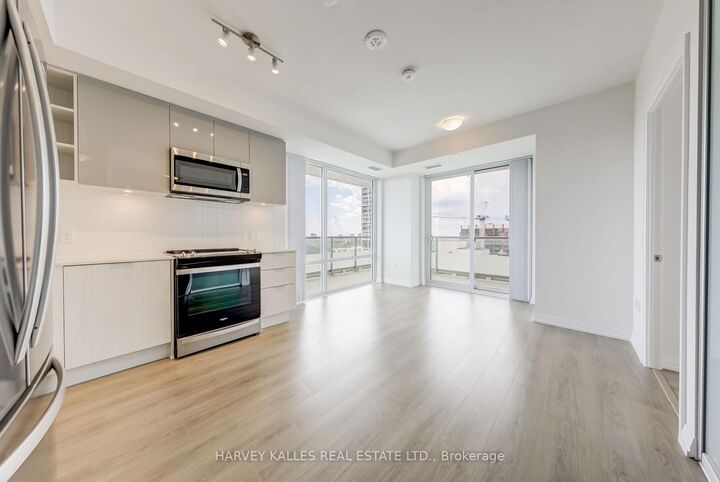Property Photo:  25 Holly Street 2209  ON M4S 0E3 