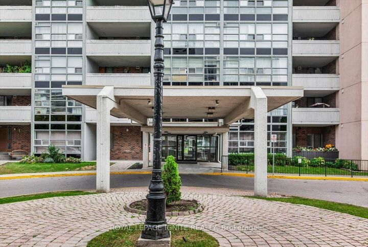 Property Photo:  3380 Eglinton Avenue E 1712  ON M1J 3L6 