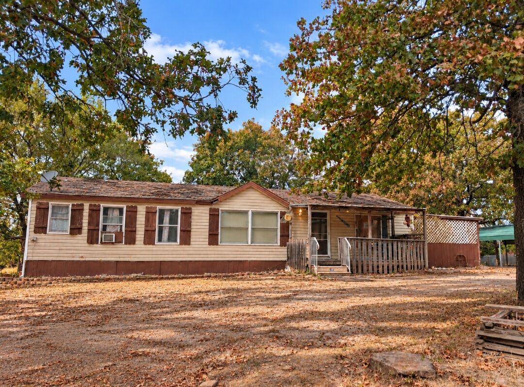 Property Photo:  215 Dozer Bend  OK 74432 