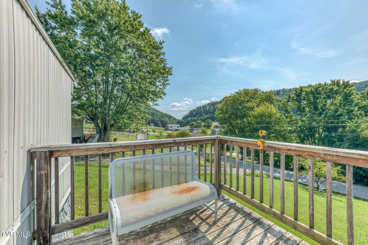 Property Photo: 247 Leonard Lane TN 37617
