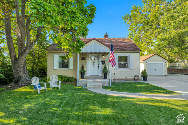 Property Photo: 2333 E Lakeview Dr UT 84109