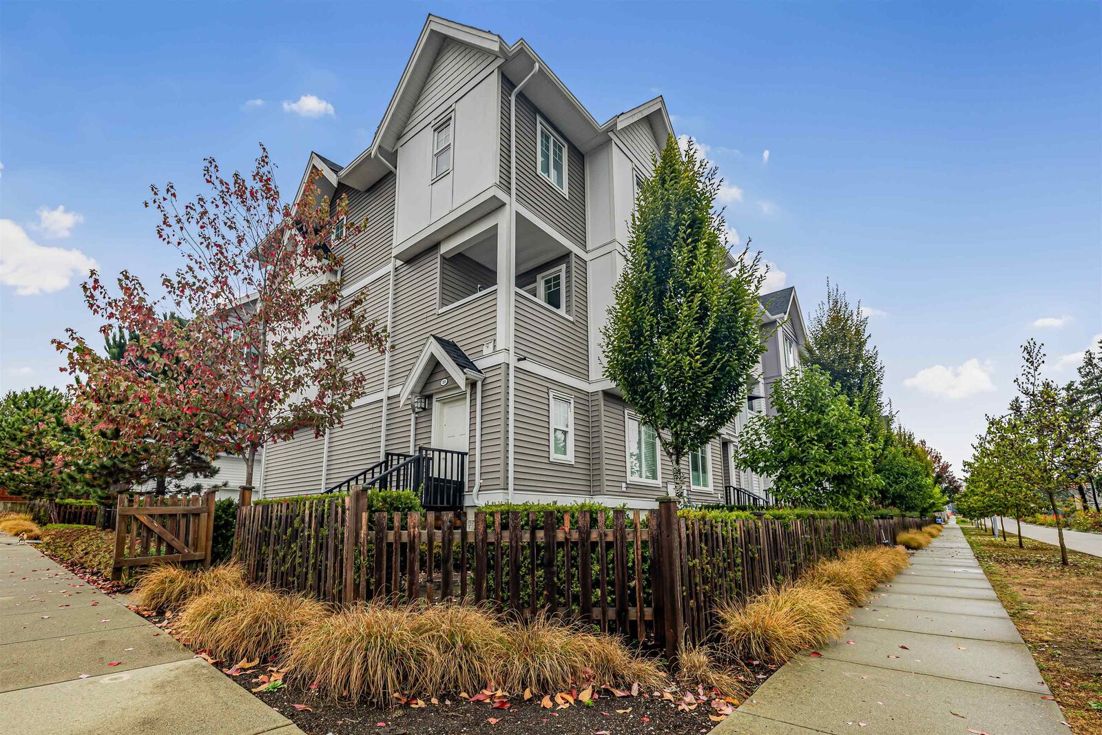 Property Photo: 8033 166B Street 20 BC V4N 6G7