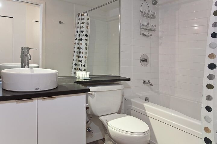 Property Photo:  233 Robson Street 608  BC V6B 0E8 