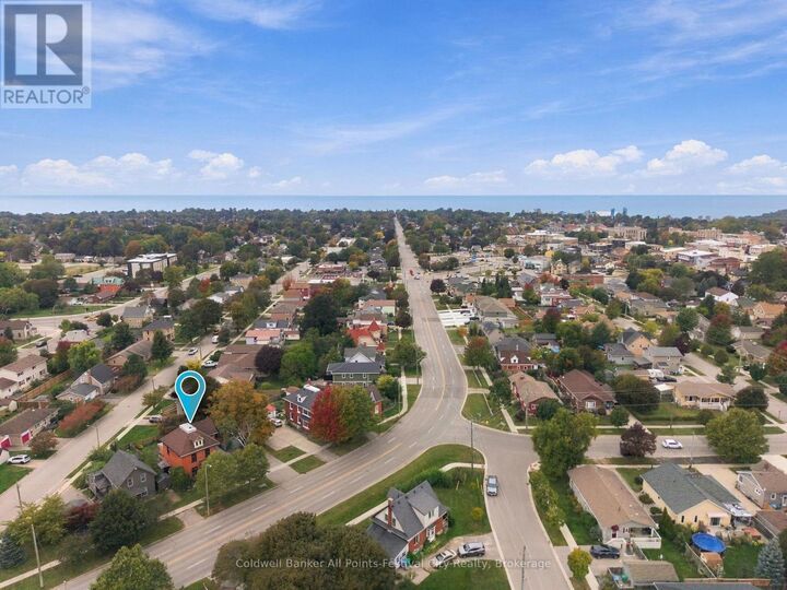 Property Photo:  86 Toronto Street  ON N7A 2Z2 
