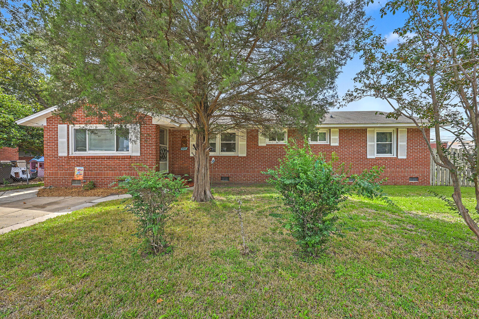 Property Photo: 4341 Spur Street SC 29405