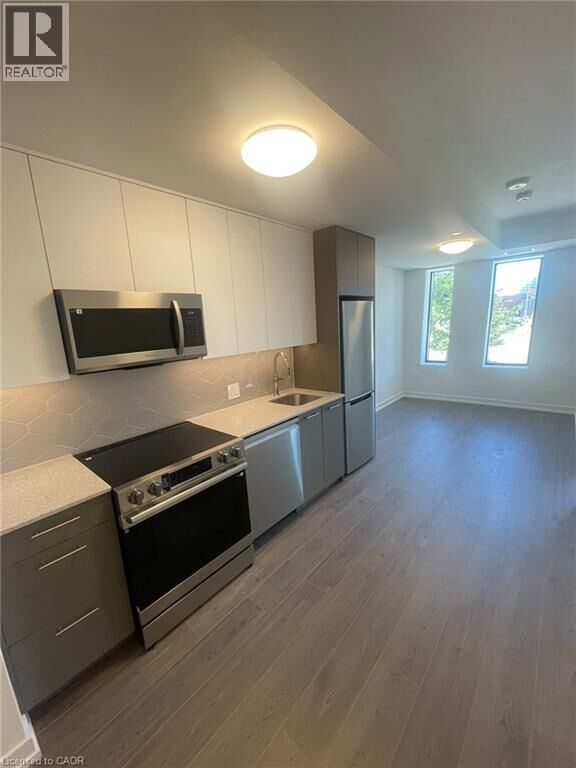 Property Photo:  30 Francis Street South 207  ON N2G 2A1 