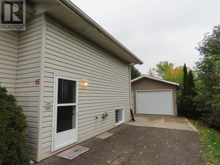 Property Photo:  3 Elmwood Ave  ON P6B 4V6 