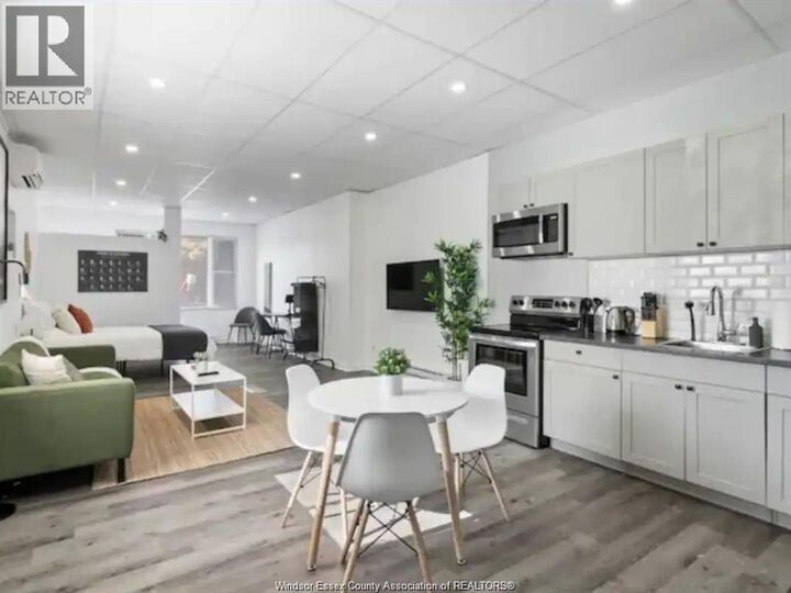 Property Photo:  1574 Howard Avenue  ON N8X 3S4 