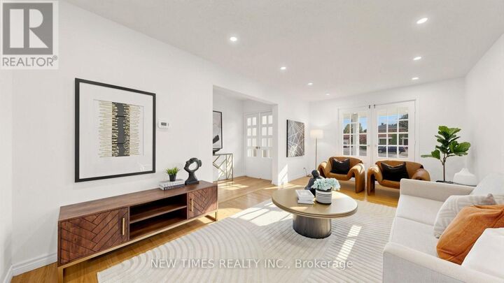 Property Photo:  4 Ashstead Place  ON M2J 3K1 