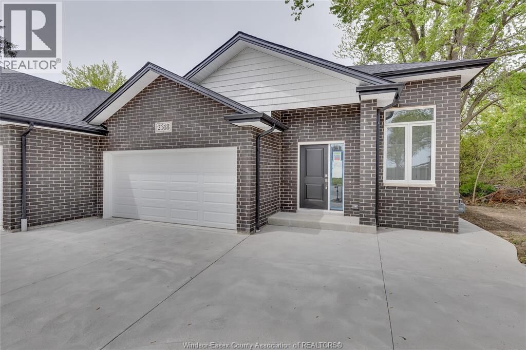 Property Photo:  130 Angelo Avenue  ON N9J 0E5 