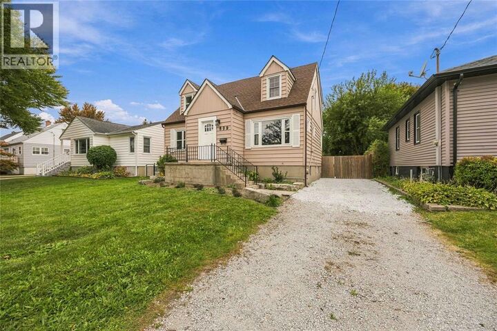 Property Photo:  699 William Avenue  ON N7T 7C7 