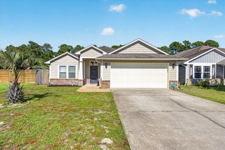 Property Photo:  2676 Hartman Court  FL 32566 