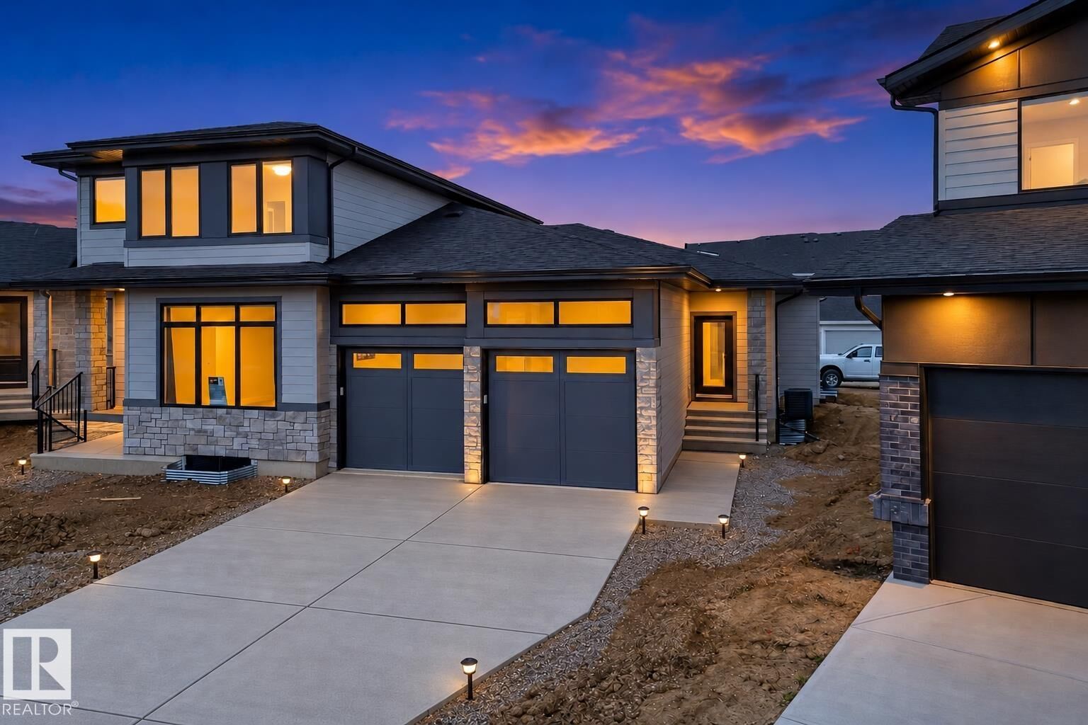 Property Photo:  99 Newbury Circle  AB T8B 0E8 