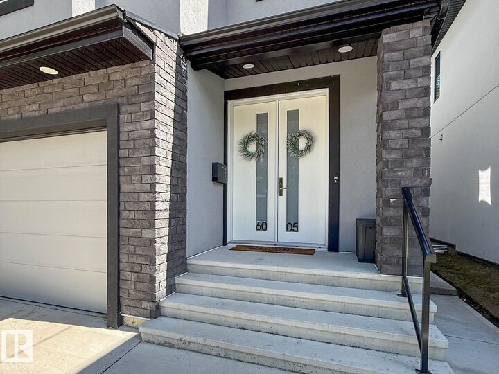Property Photo:  6005 107 Street NW  AB T6H 2X9 