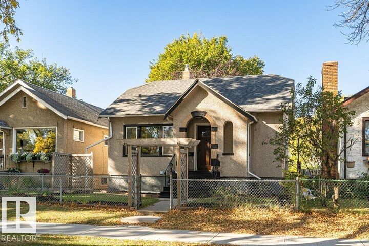 Property Photo: 11910 94 Street NW AB T5G 1J5