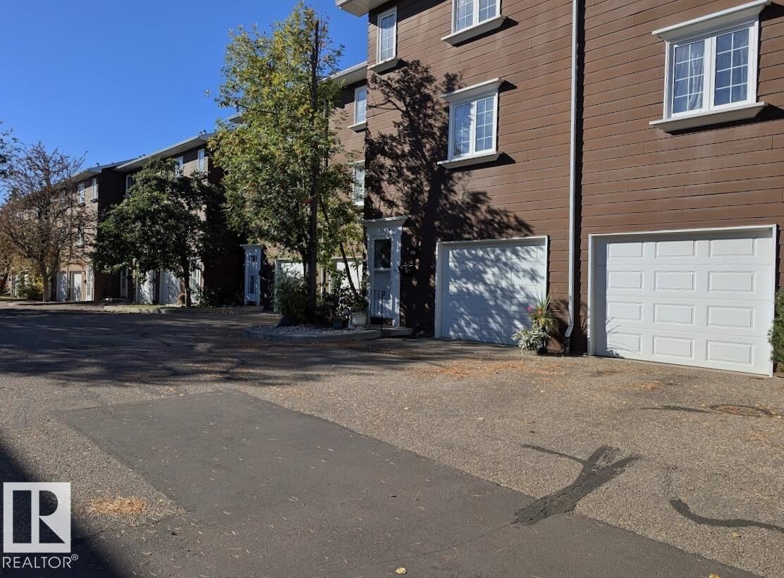 Property Photo:  17072 67 Avenue NW  AB T5T 1Y8 