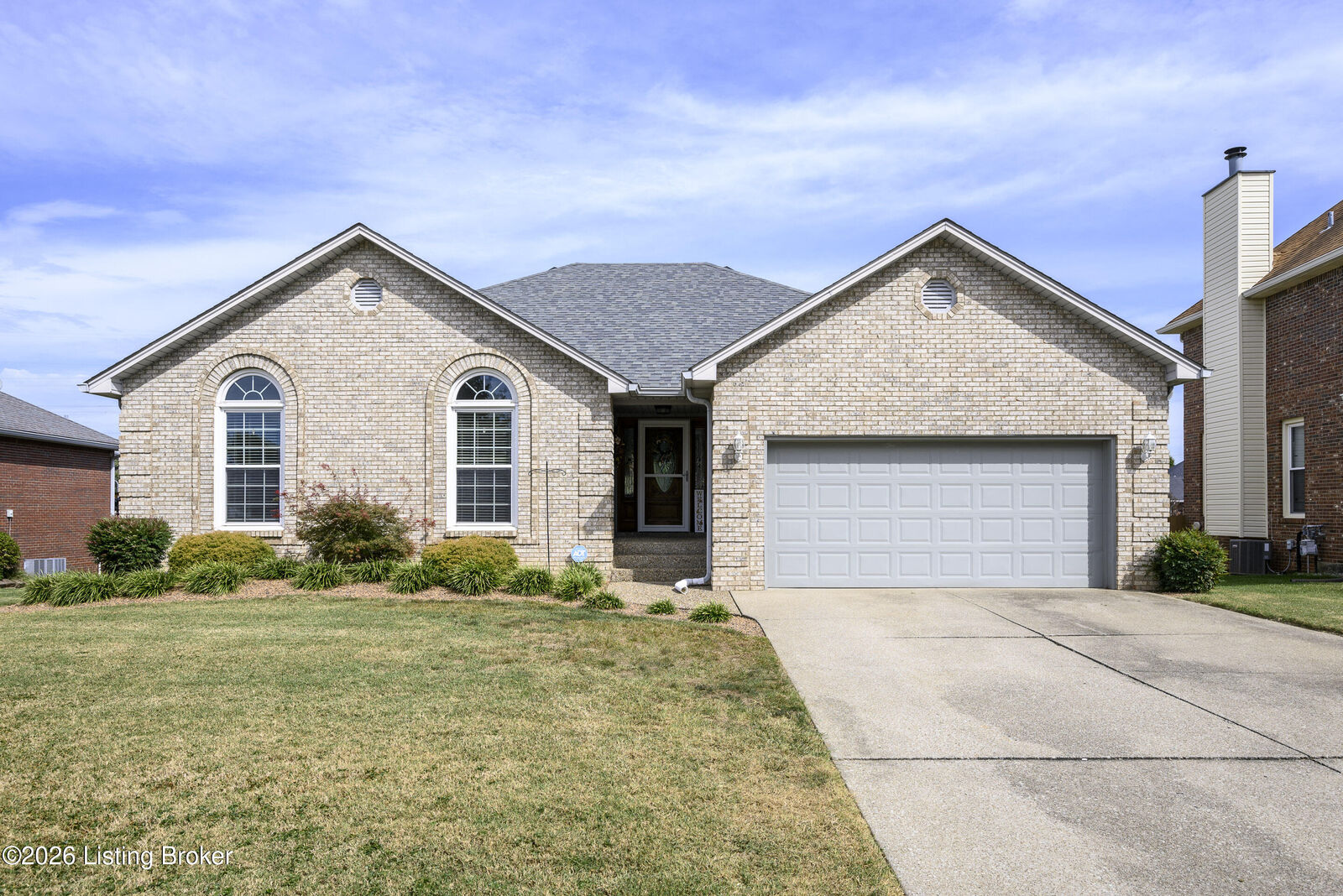 Property Photo:  5114 Hunters Point Cir  KY 40216 