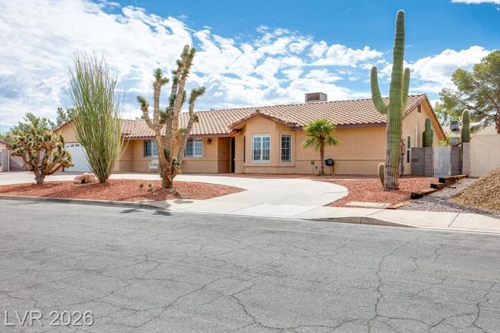 Property Photo: 251 West Laval Drive NV 89015