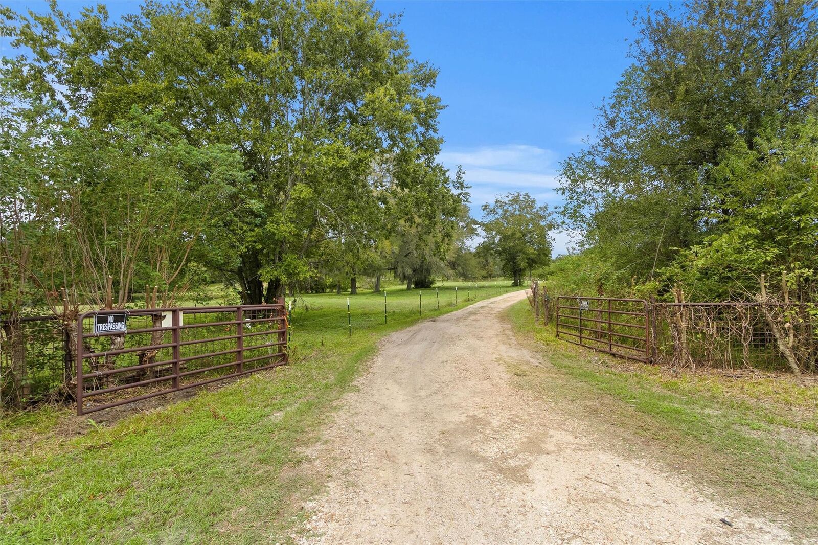 Property Photo: 26962 Old Highway 105 W TX 77316