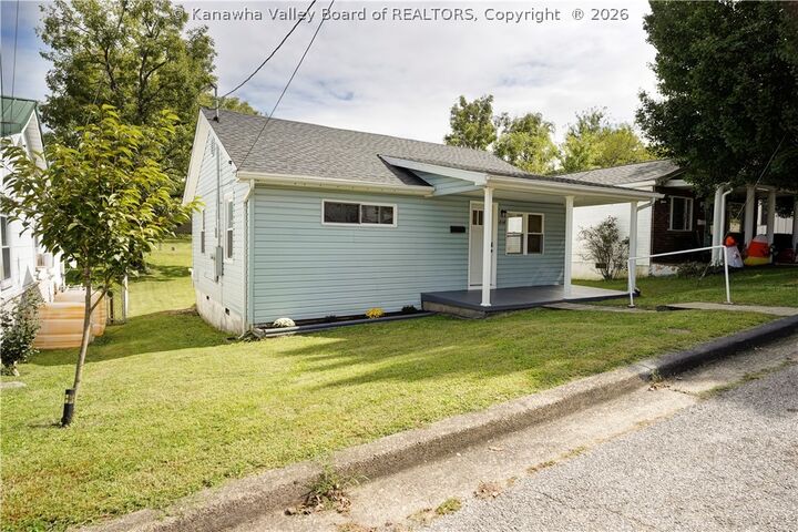 Property Photo:  834 S Washington Street  WV 25177 