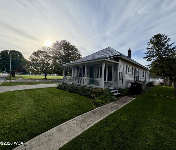 Property Photo:  626 Summit Street  OH 43326 