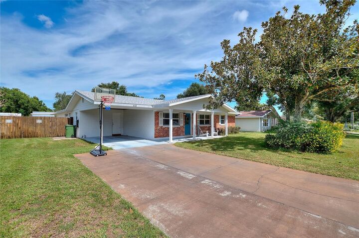 Property Photo:  645 Avenue M SE  FL 33880 