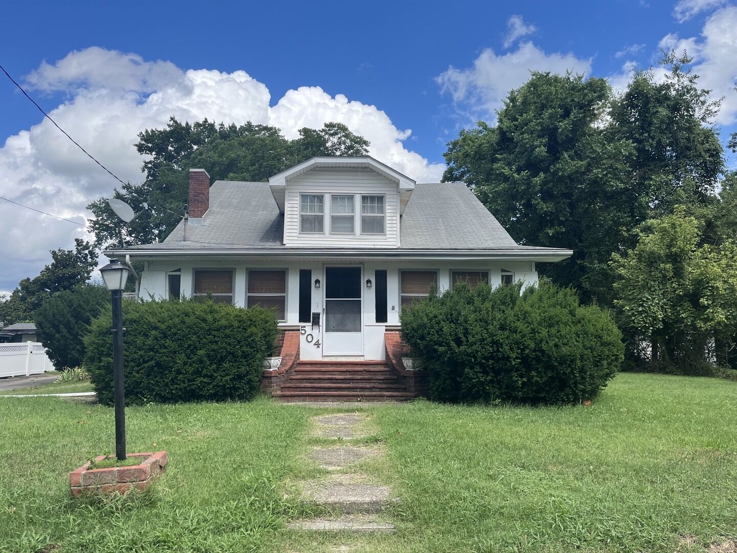 Property Photo:  504 S Pennsylvania Avenue  IL 62918 