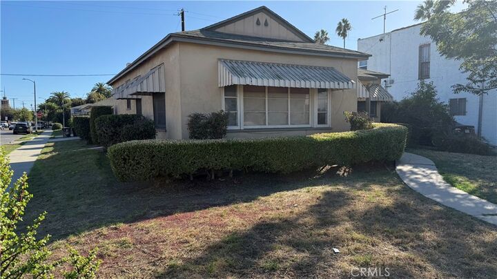Property Photo:  1802 W 35th Place  CA 90018 