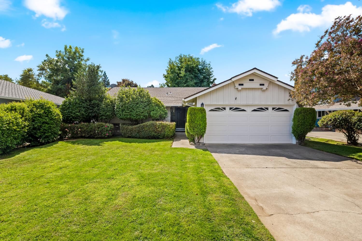 Property Photo: 5148 Teichert Avenue CA 95819