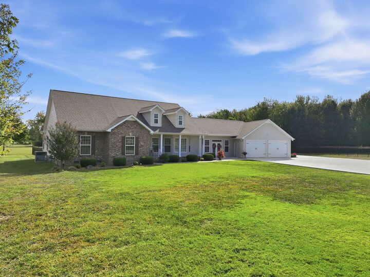 Property Photo: 168 Lancaster St TN 37342