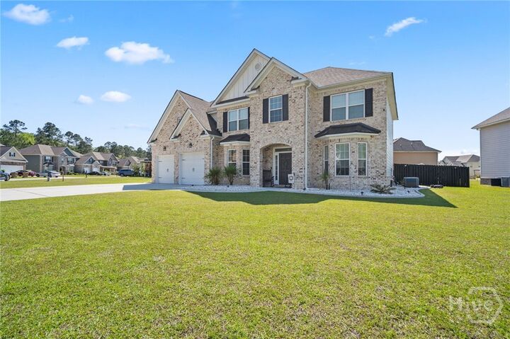 Property Photo:  106 Clover Point Circle  GA 31312 