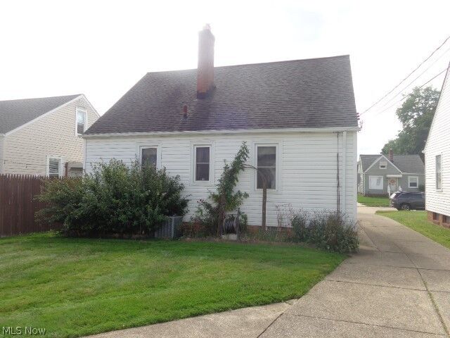 Property Photo:  5814 Forest Avenue  OH 44129 