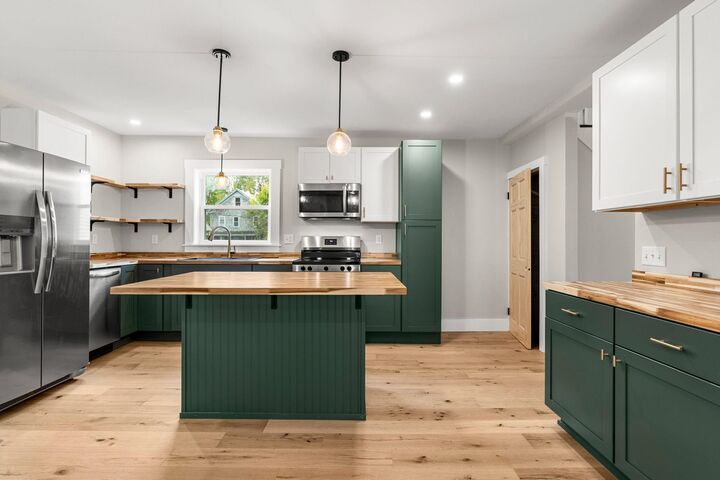 Property Photo: 32 Harrison Street NH 03431