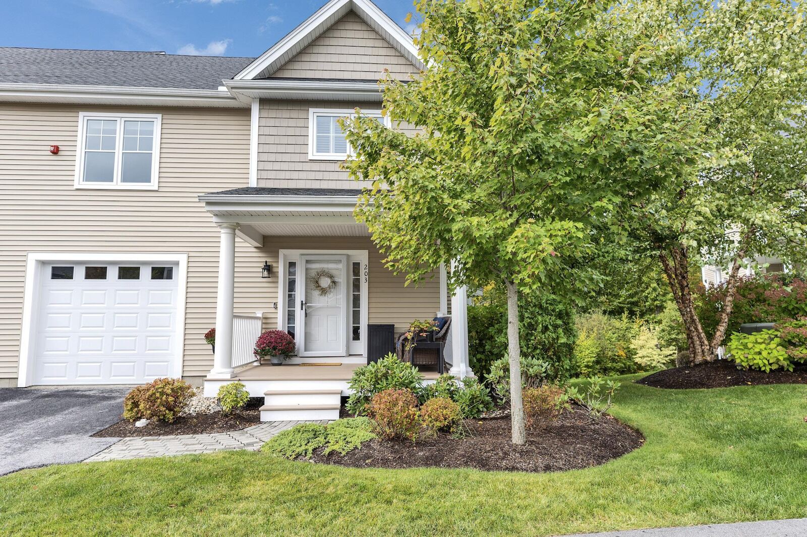 Property Photo:  203 Woodview Way  NH 03102 