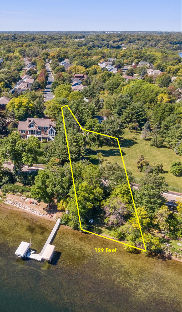 Property Photo:  3921X White Oak Lane  MN 55331 