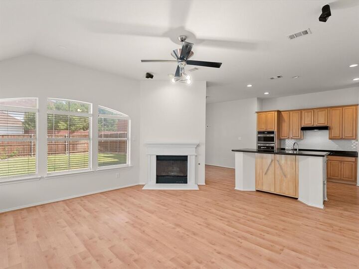Property Photo: 1420 Hudspeth Drive TX 75010
