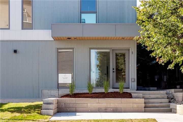 Property Photo:  114 Madison Avenue S 8  ON N2G 3M6 