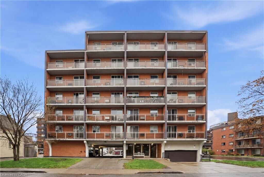 Property Photo:  30 Summit Avenue 401  ON L8V 2R8 