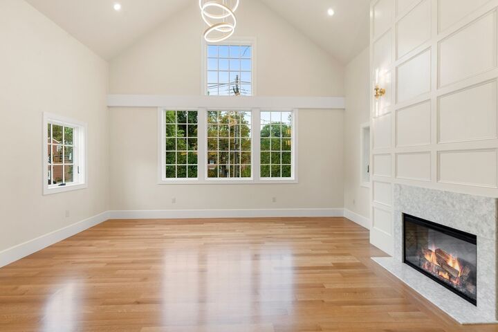 Property Photo: 2 Pleasant St 2 MA 02421