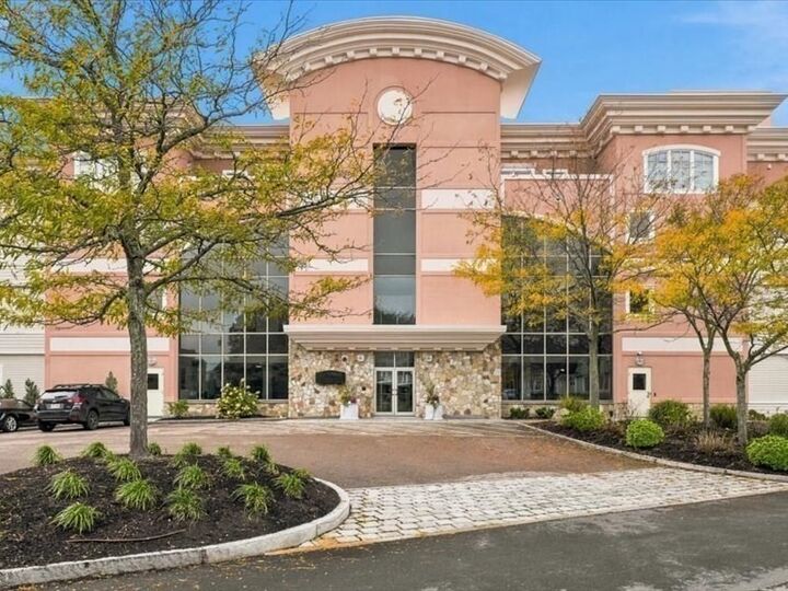 Property Photo:  1 Longbeach Ave 101  MA 02045 