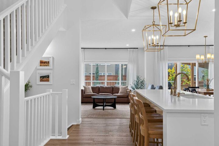 Property Photo:  117 Legacy Glen Crescent SE  AB T2X 4G7 