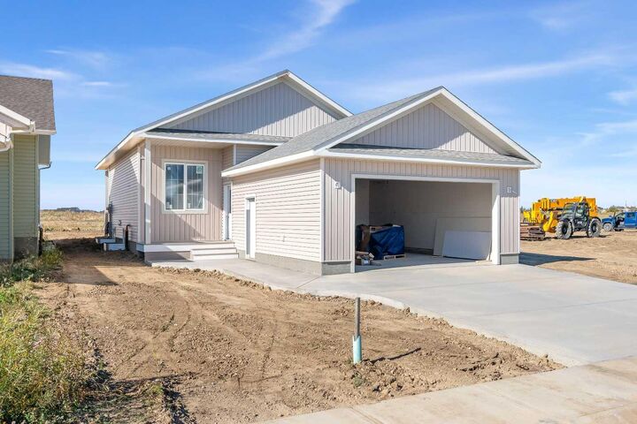 Property Photo:  1310 56 Avenue  AB T9V 3T5 