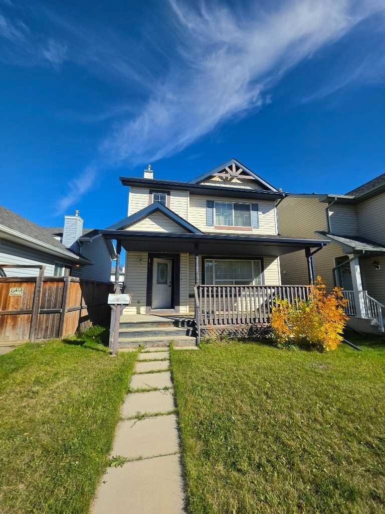 Property Photo:  14 Bridlewood Manor SW  AB T2Y 3T4 