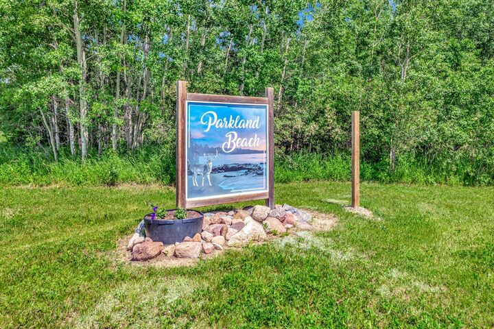 Property Photo:  206 Poplar Place  SK S0M 1J0 